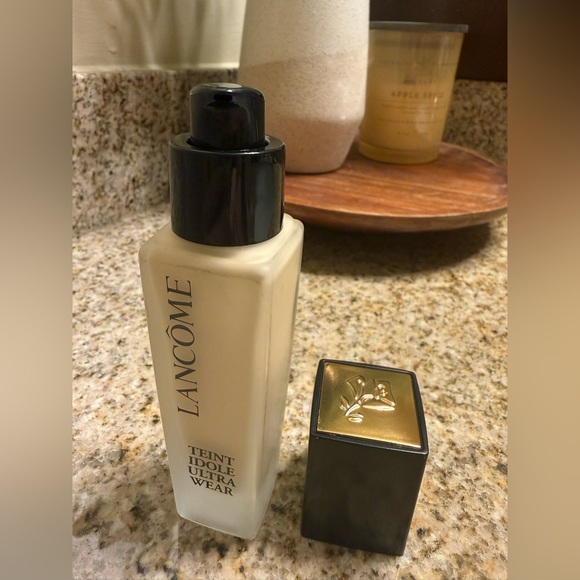 Lancôme Teint Idole Ultra Wear Liquid Foundation - 115C - Picture 9 of 10
